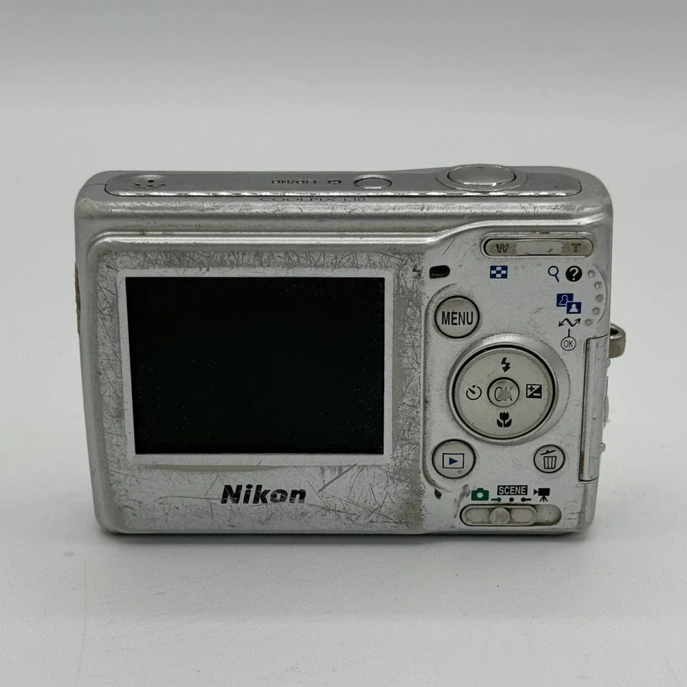 Nikon Coolpix L10 Silver Digital Camera 5.0MP 3x Optical Zoom Bundle Working